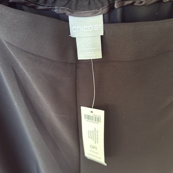 Chico's Black and Red Wide Leg Pants with Floral Embellishments.
Oasis paradise - Picture 7 of 9